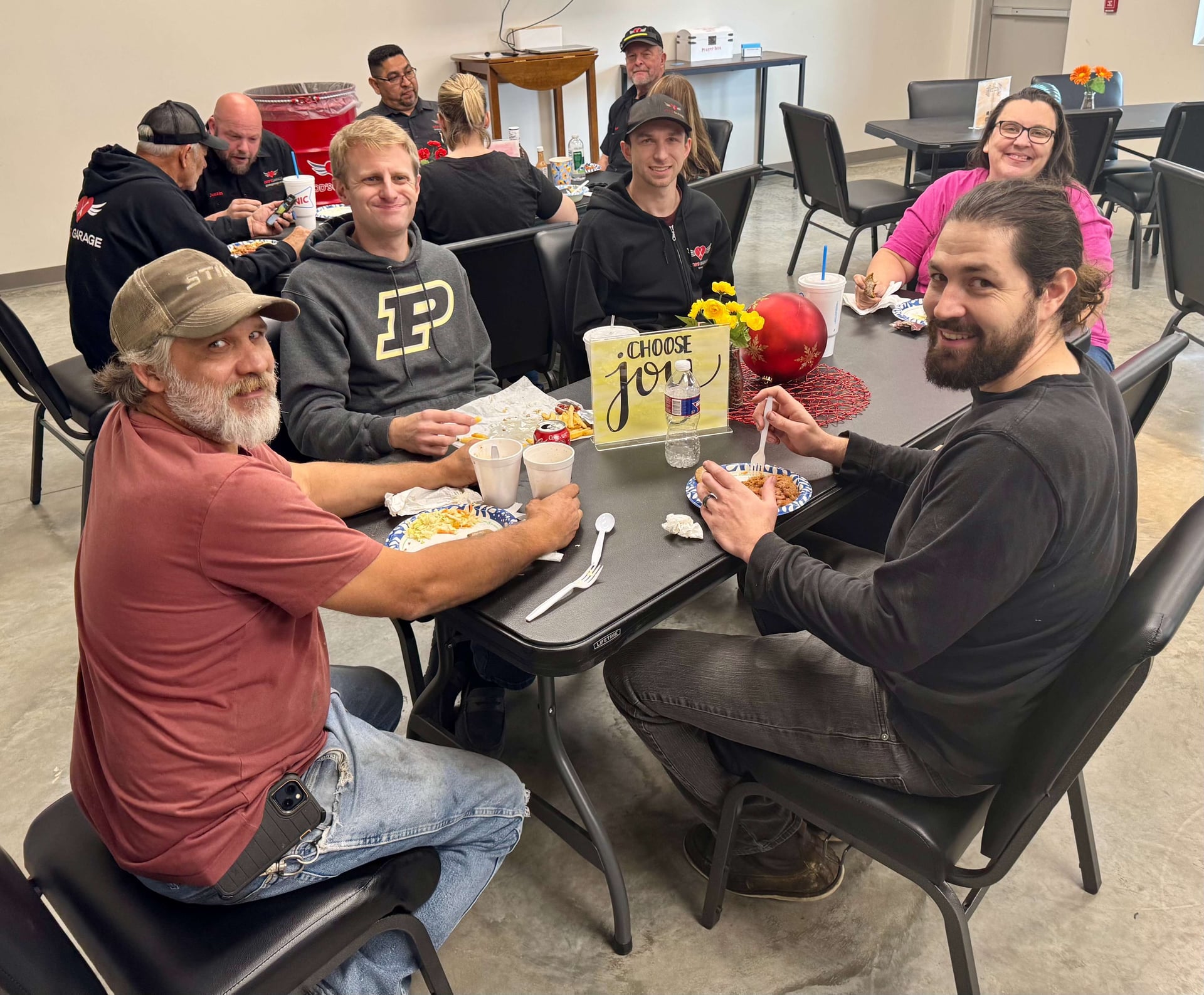 Volunteer at God's Garage 19