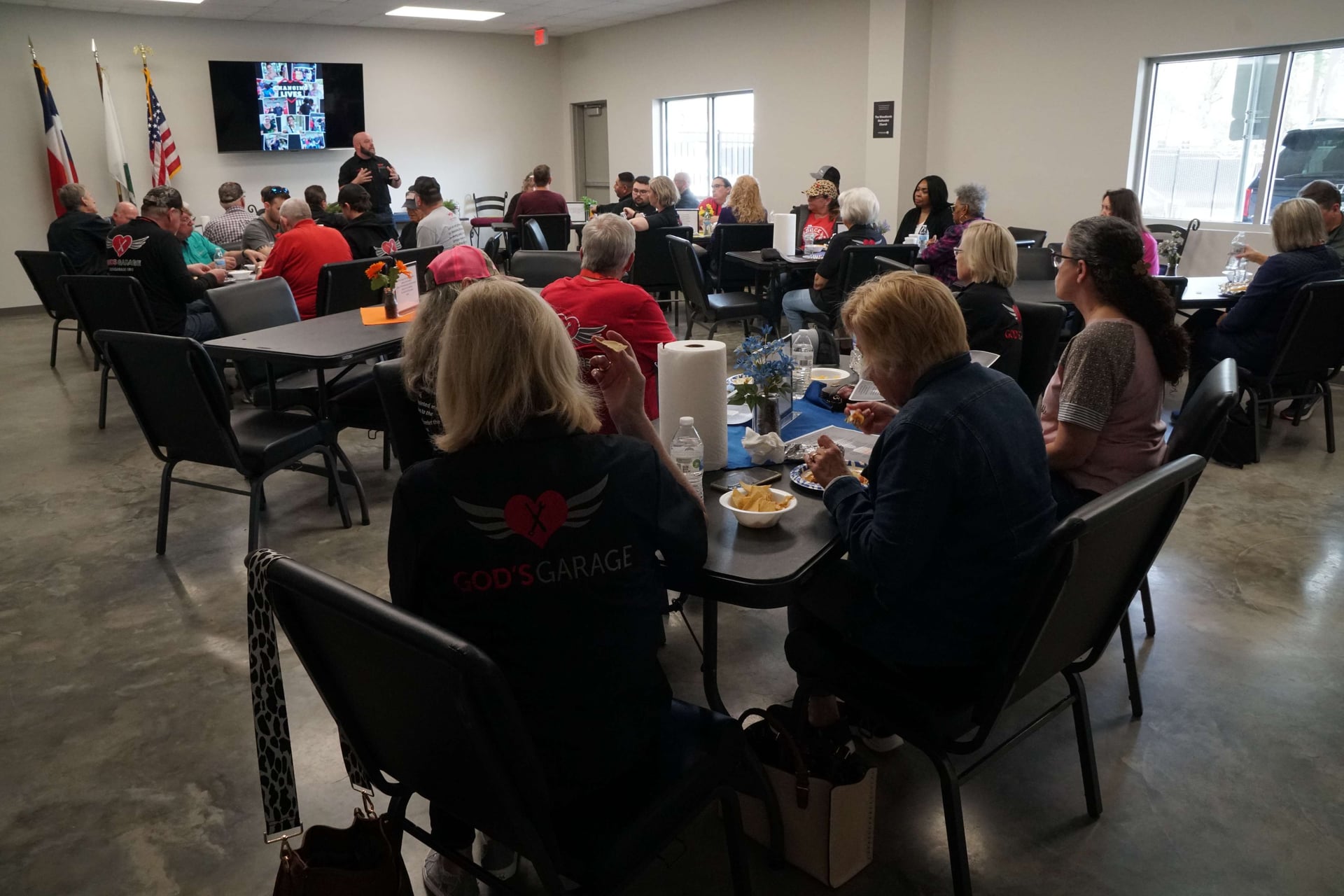 Volunteer at God's Garage 7